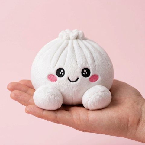 Squishy Dumpling Pluszowy Biały w dłoni — porównanie rozmiaru